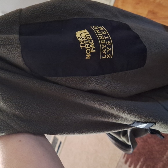 Pullover - Picture 3 of 4